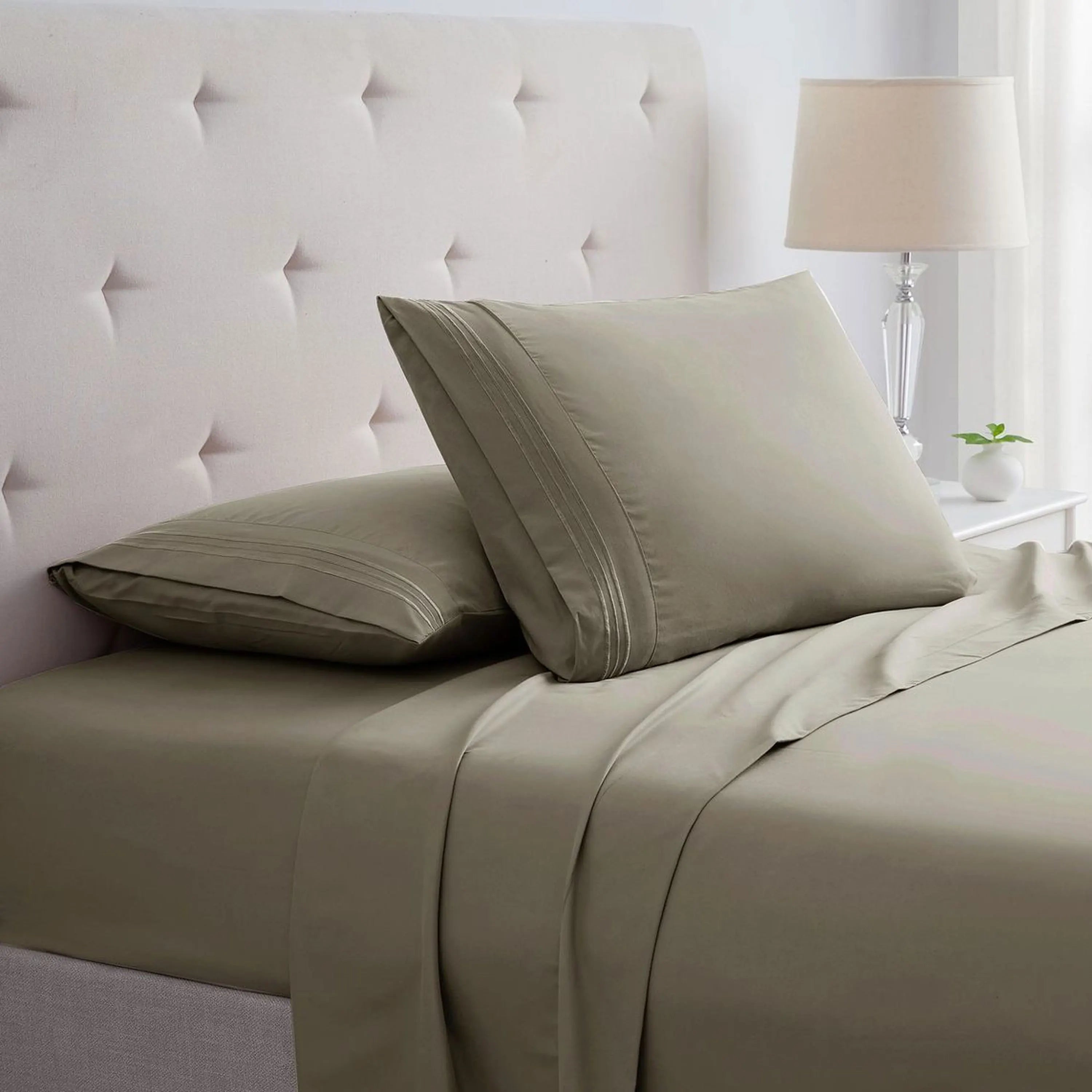 Bamboo 1800 Thread Count 4-Piece 3 Line Embroidered Sheet Set - Egyptian Luxury, Organic, 16 Inch Deep Pocket - Shrink, Fade Wrinkle Resistant