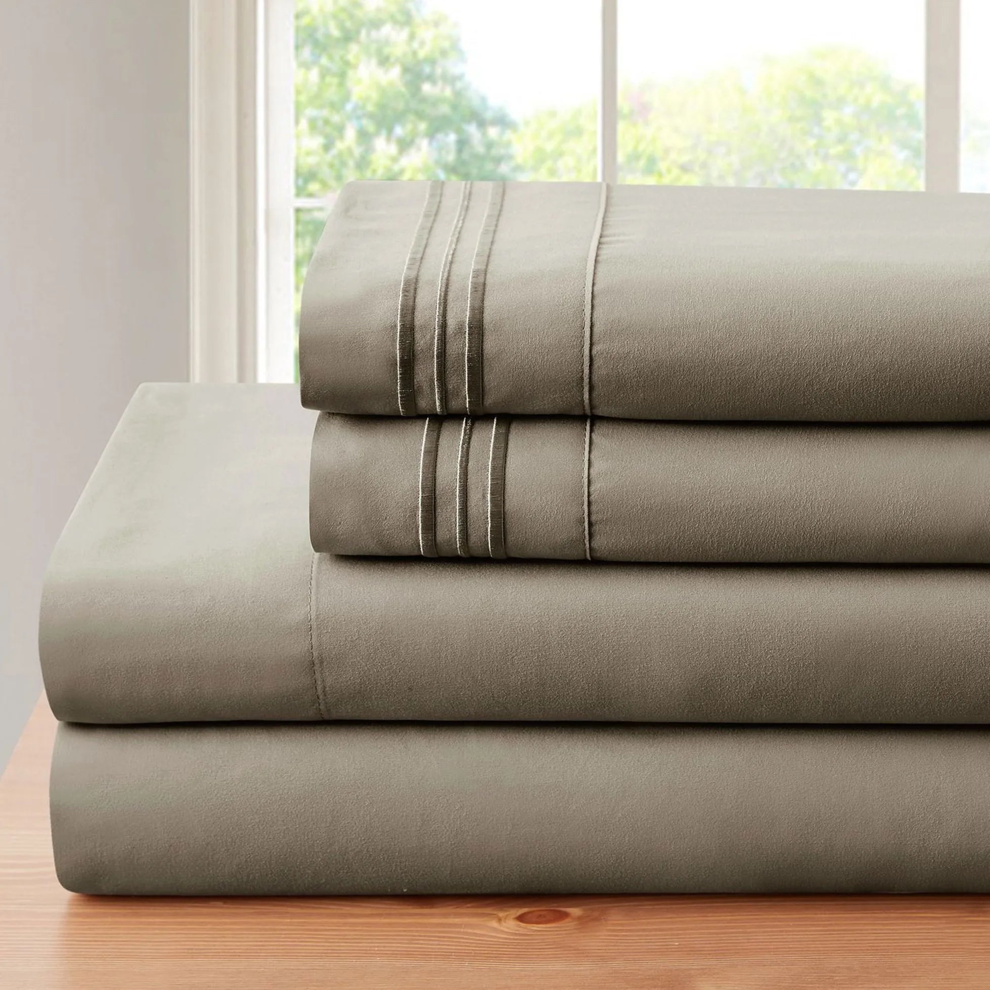 Bamboo 1800 Thread Count 4-Piece 3 Line Embroidered Sheet Set - Egyptian Luxury, Organic, 16 Inch Deep Pocket - Shrink, Fade Wrinkle Resistant