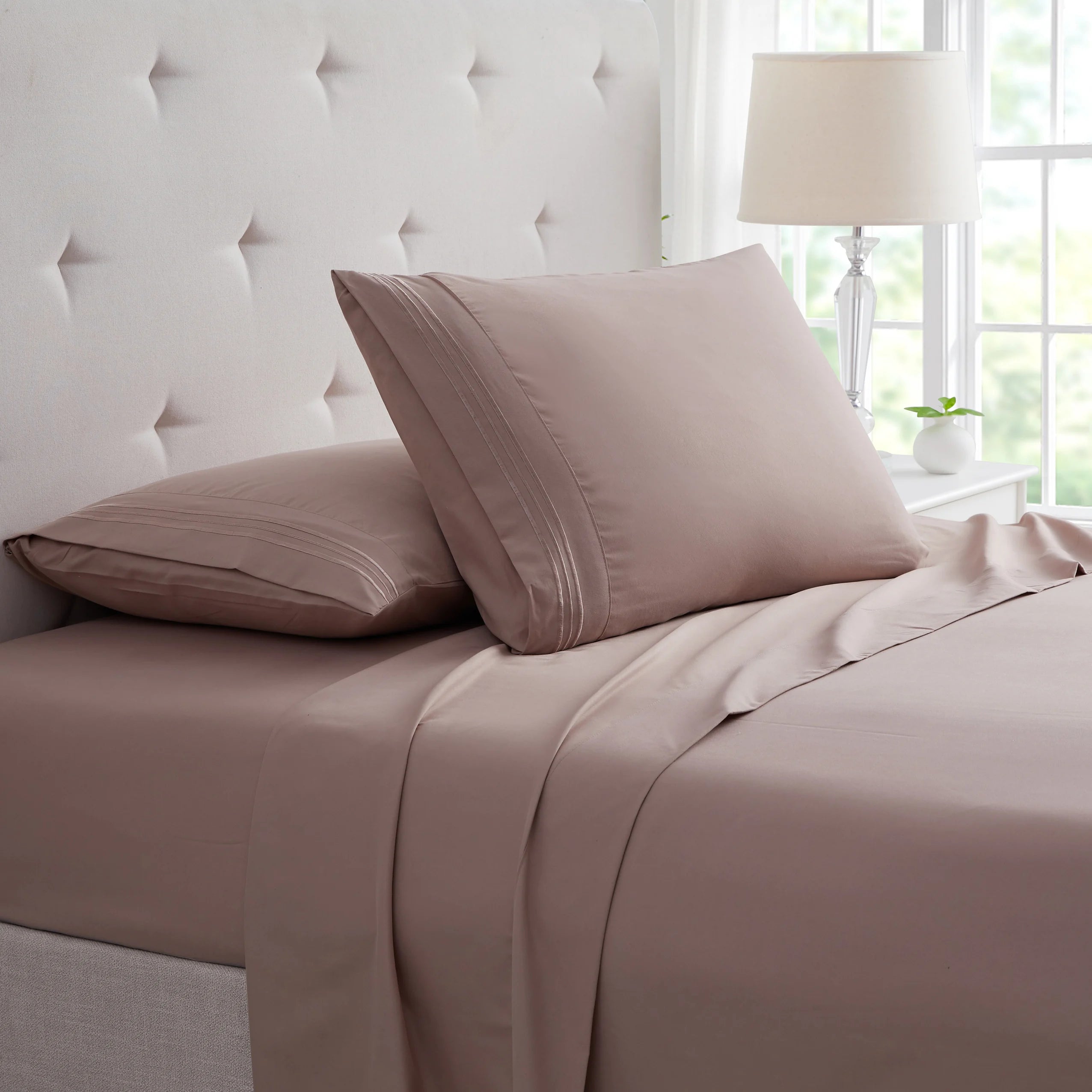 Bamboo 1800 Thread Count 4-Piece 3 Line Embroidered Sheet Set - Egyptian Luxury, Organic, 16 Inch Deep Pocket - Shrink, Fade Wrinkle Resistant